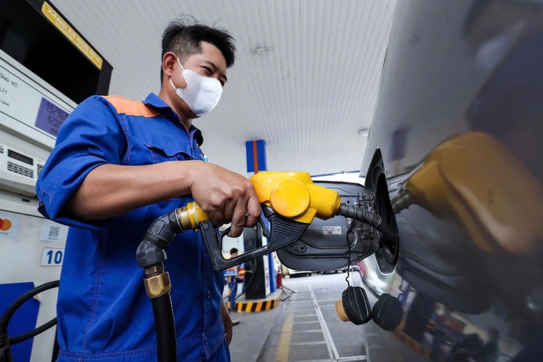 Giá xăng dầu đồng loạt giảm- Ảnh 1.