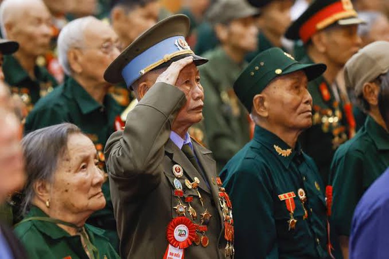 Chính phủ thông qua dự án Pháp lệnh sửa đổi Pháp lệnh Ưu đãi người có công- Ảnh 1.