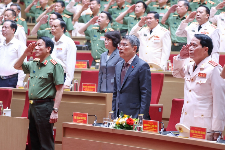 Thủ tướng: Kiến tạo môi trường an ninh, an toàn cho phát triển để đất nước bứt phá đi lên- Ảnh 3.