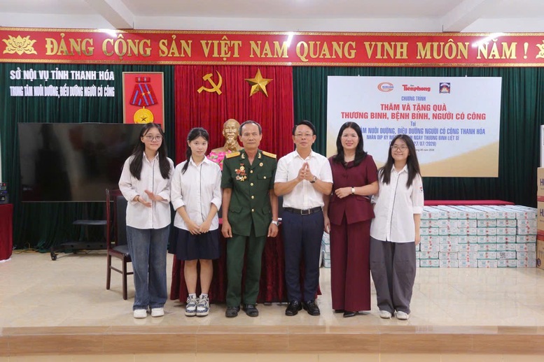 Ngọn lửa nhỏ góp sức cho phong trào "Đền ơn đáp nghĩa"- Ảnh 5.