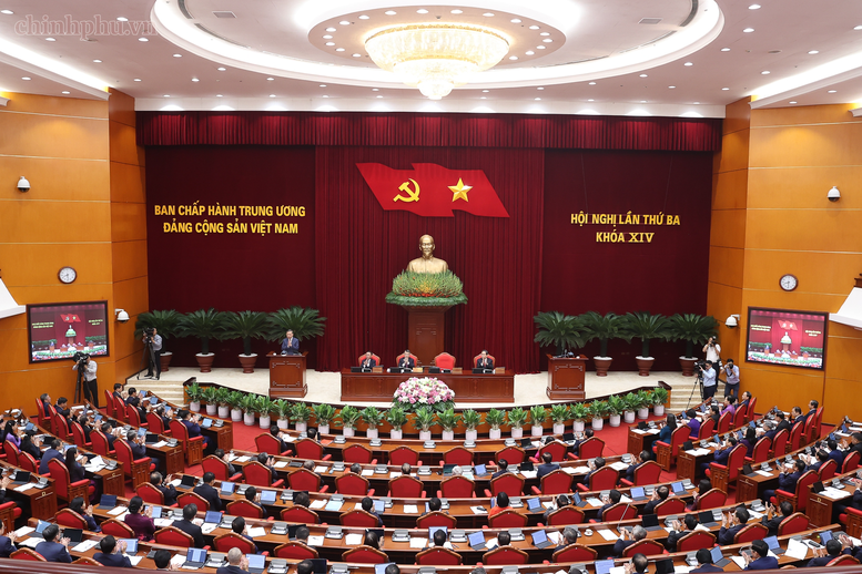 Thông cáo báo chí về ngày làm việc thứ nhất Hội nghị Trung ương 3 khoá XIV- Ảnh 1.