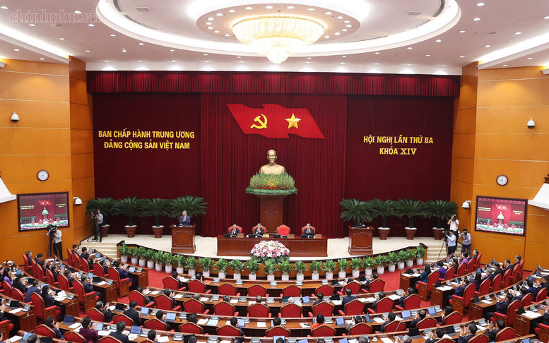 Thông cáo báo chí về ngày làm việc thứ nhất Hội nghị Trung ương 3 khoá XIV