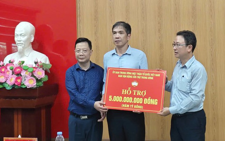 Ủy ban Trung ương MTTQ Việt Nam hỗ trợ 5 tỷ đồng cho tỉnh Lai Châu khắc phục hậu quả mưa lũ