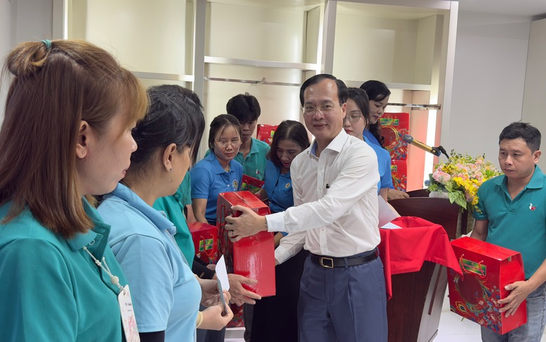 Vĩnh Long đồng hành cùng doanh nghiệp, chăm lo người lao động