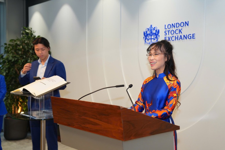 Chủ tịch HĐQT Vietjet bấm nút khai phiên Sàn giao dịch Chứng khoán London (LSE)- Ảnh 2.