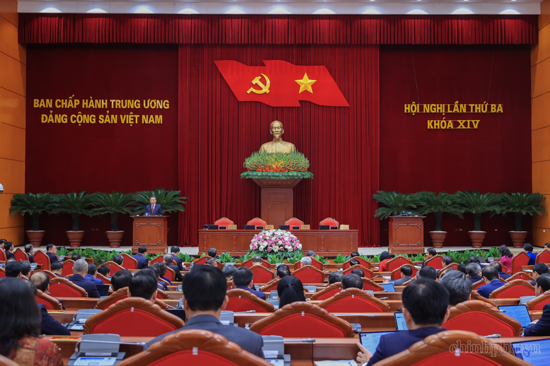 THÔNG BÁO HỘI NGHỊ LẦN THỨ BA, BAN CHẤP HÀNH TRUNG ƯƠNG ĐẢNG KHÓA XIV- Ảnh 1.