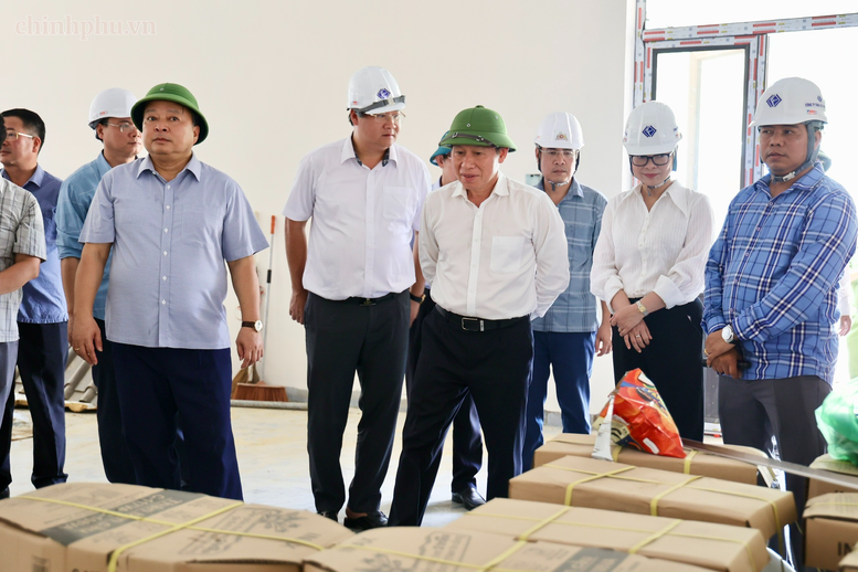 Phó Thủ tướng Lê Tiến Châu kiểm tra tiến độ xây trường phổ thông nội trú liên cấp tại Tuyên Quang- Ảnh 7.