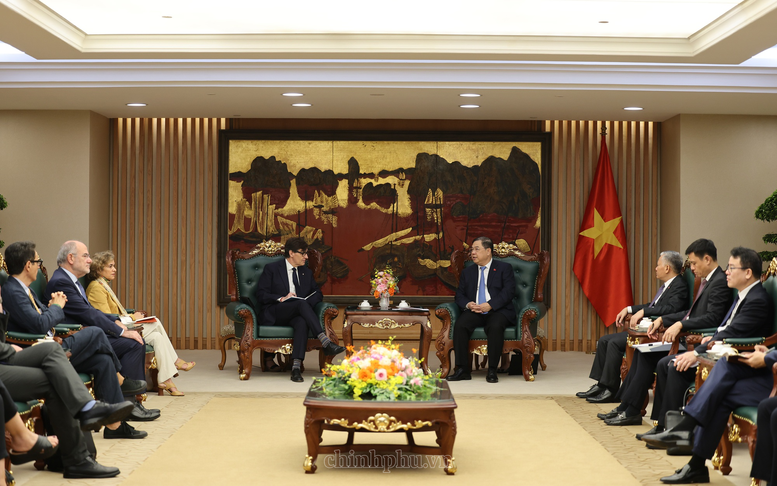Phó Thủ tướng Thường trực Phạm Gia Túc: Tăng cường hợp tác Việt Nam - Tây Ban Nha qua kết nối với Vùng Catalonia- Ảnh 3.