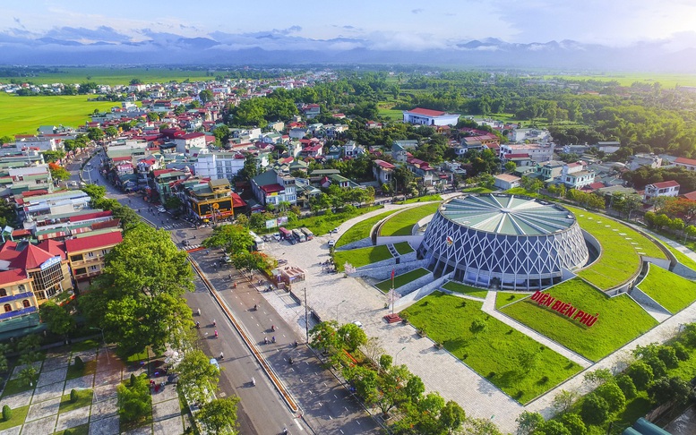 Điện Biên cần ưu tiên phát triển đồng bộ các ngành dịch vụ, du lịch, kinh tế cửa khẩu