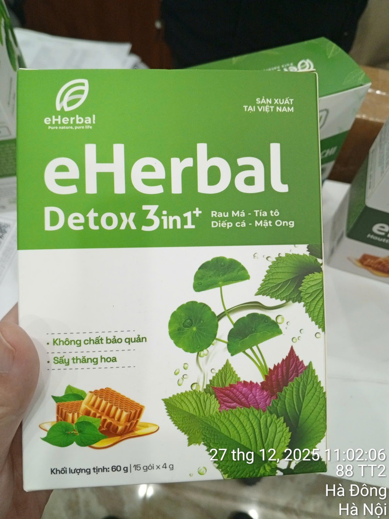 Tiêu hủy gần 76.000 hộp bột rau vi phạm chất lượng- Ảnh 2.