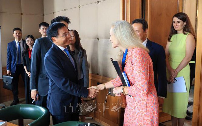 Việt Nam đề nghị WTO, WEF tiếp tục đồng hành cùng quá trình phát triển