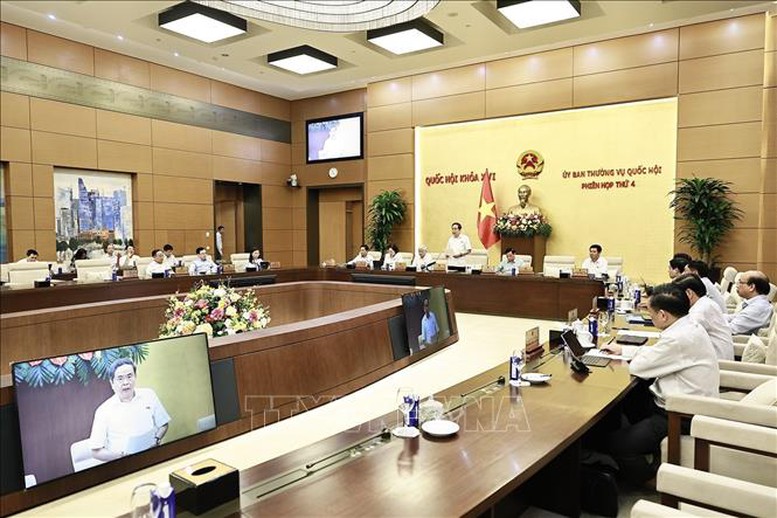 Bế mạc Phiên họp thứ 4 của Ủy ban Thường vụ Quốc hội- Ảnh 2.