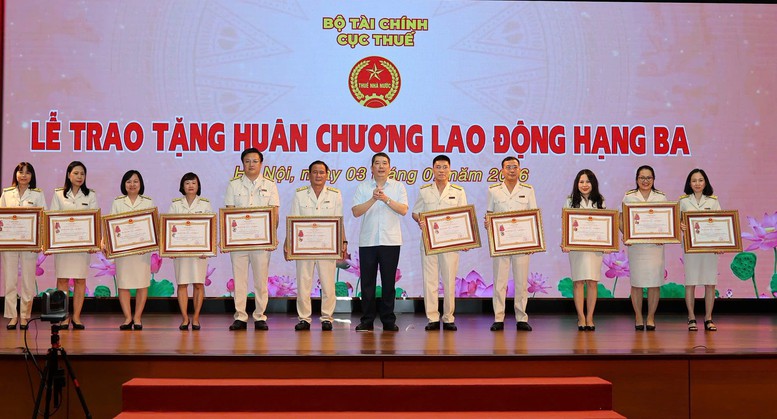 Thu ngân sách tăng 16,6%, ngành Thuế vận hành ổn định mô hình 3 cấp- Ảnh 3.
