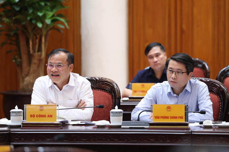 Thủ tướng: Các bộ trưởng trực tiếp chỉ đạo, chịu trách nhiệm đến cùng về tiến độ, chất lượng dữ liệu- Ảnh 7.