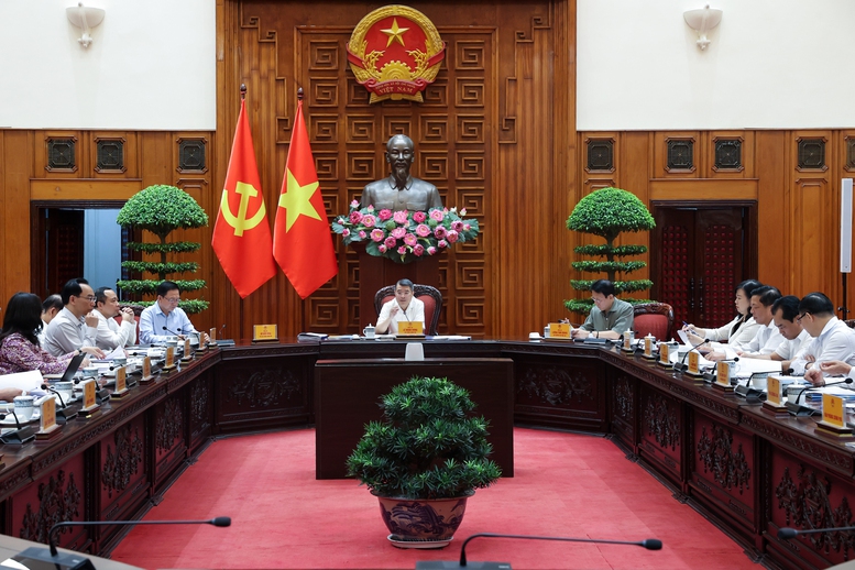 Thủ tướng Lê Minh Hưng: Khẩn trương hoàn thiện Khung Kiến trúc tổng thể quốc gia số- Ảnh 1.