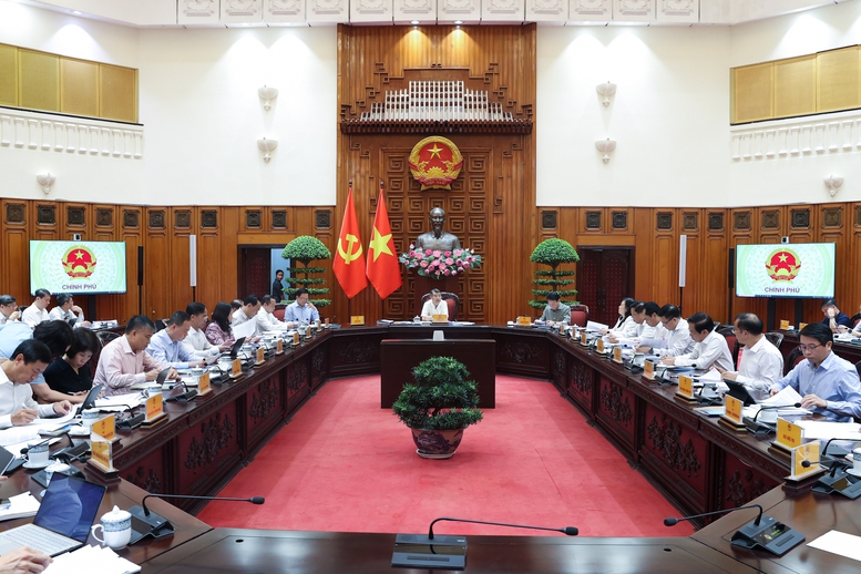 Thủ tướng: Các bộ trưởng trực tiếp chỉ đạo, chịu trách nhiệm đến cùng về tiến độ, chất lượng dữ liệu- Ảnh 1.