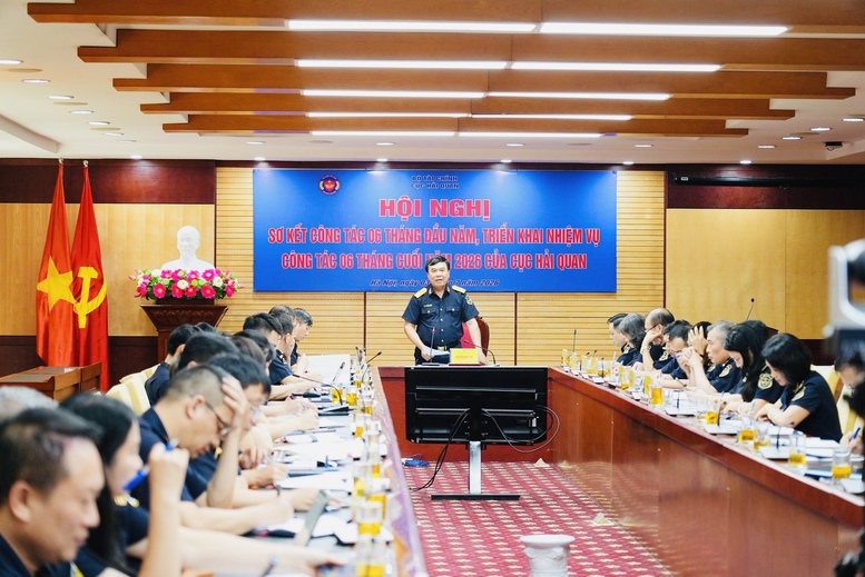 Hải quan: Thu gần 265.000 tỷ đồng ngân sách, tăng tốc chuyển đổi số- Ảnh 1.