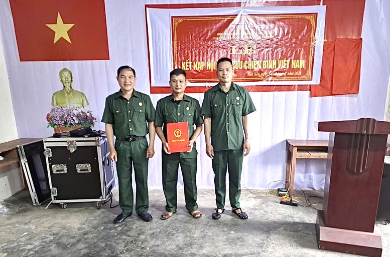 Người lính năm xưa, điểm tựa hôm nay của bản làng- Ảnh 3.