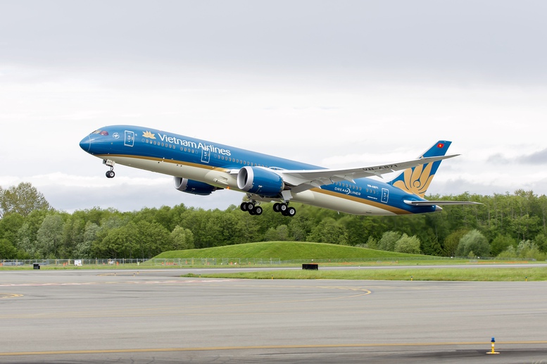 Tăng trưởng 28% doanh thu 6 tháng đầu năm, Vietnam Airlines góp sức cho mục tiêu tăng trưởng kinh tế- Ảnh 1.