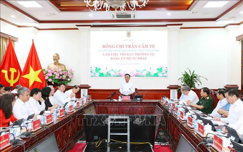 Thường trực Ban Bí thư Trần Cẩm Tú: Sớm hình thành nền tư pháp số hiện đại, đồng bộ