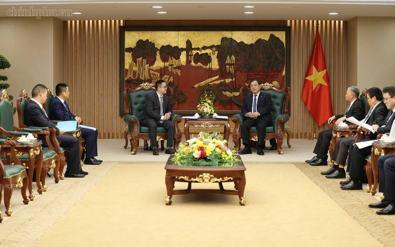 Phó Thủ tướng Thường trực tiếp Chủ tịch Tập đoàn Khoa học Kỹ thuật kim loại Yongjin (Trung Quốc)- Ảnh 3.