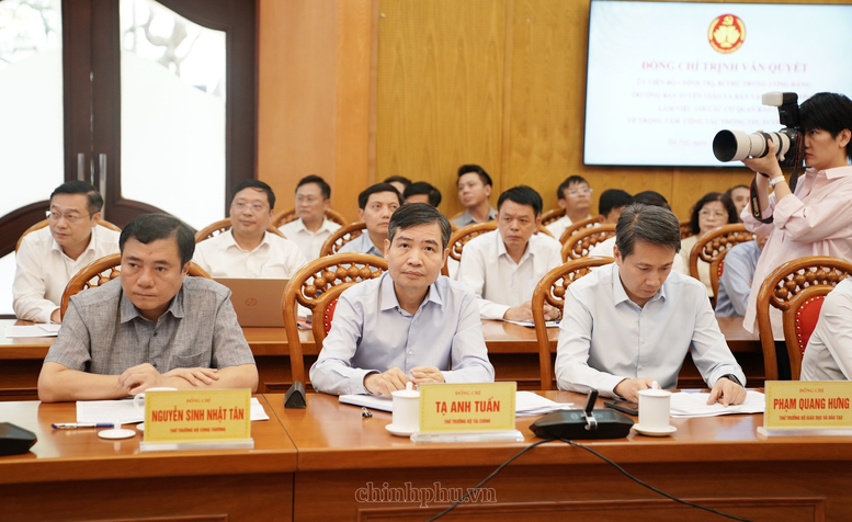 Mỗi sản phẩm báo chí phải đặt lợi ích quốc gia, dân tộc và lợi ích của nhân dân lên trên hết- Ảnh 2.