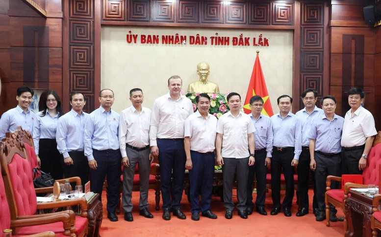 Hùng Nhơn và De Heus đề xuất mở rộng dự án nông nghiệp công nghệ cao ở Đắk Lắk