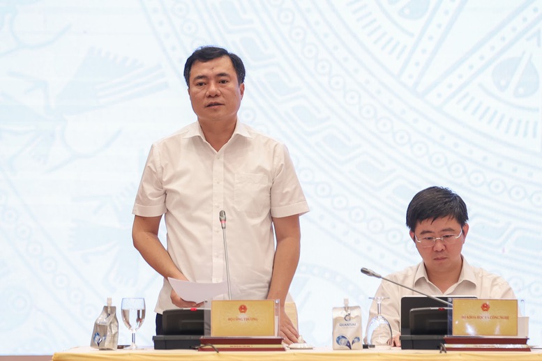 Họp báo Chính phủ thường kỳ tháng 6: Tìm kiếm hài cốt liệt sĩ, đấu tranh chống lừa đảo 'hợp đồng kỳ nghỉ' được quan tâm- Ảnh 2.