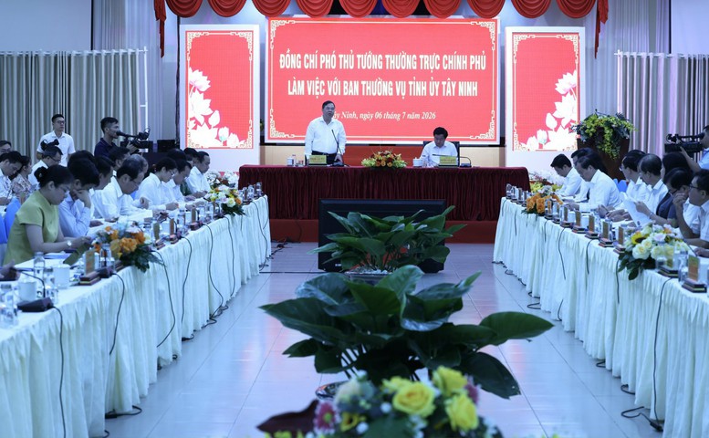 Phó Thủ tướng Thường trực Phạm Gia Túc: Tập trung tháo gỡ khó khăn để Tây Ninh duy trì tăng trưởng hai con số- Ảnh 1.