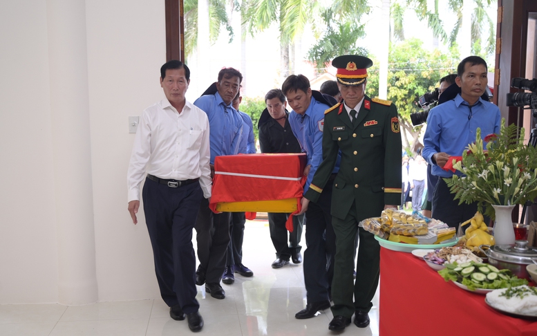 Cần Thơ lấy mẫu ADN hơn 1.300 phần mộ liệt sĩ tại Nghĩa trang Liệt sĩ Ô Môn