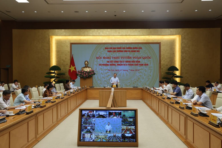 Phó Thủ tướng Thường trực: Chống buôn lậu, hàng giả và xâm phạm SHTT là nhiệm vụ thường xuyên, không có điểm dừng- Ảnh 6.