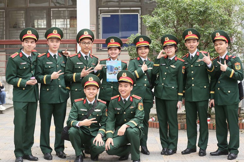 Thêm nhiều trường đại học công bố điểm sàn năm 2026- Ảnh 1.