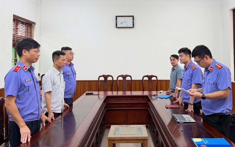 Thiếu trách nhiệm gây hậu quả nghiêm trọng, nguyên Thẩm phán TAND TP. Hà Nội bị khởi tố