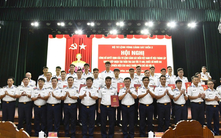 Vùng Cảnh sát biển 2 thành lập khung tiếp nhận tàu tuần tra cao tốc TT-400
