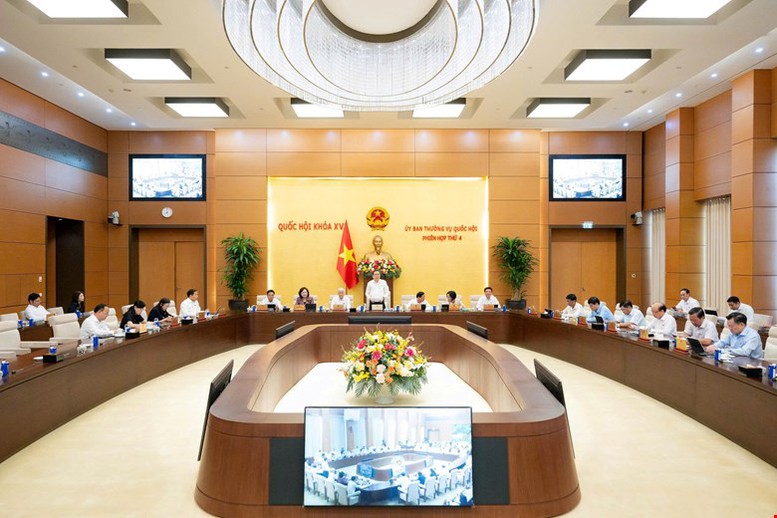 Khai mạc Phiên họp thứ tư của Ủy ban Thường vụ Quốc hội- Ảnh 1.