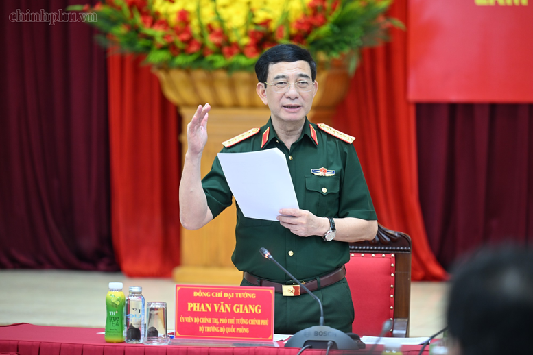 Nghệ An cần kết hợp chặt chẽ phát triển kinh tế với bảo đảm quốc phòng, an ninh- Ảnh 1.