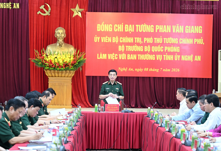 Nghệ An cần kết hợp chặt chẽ phát triển kinh tế với bảo đảm quốc phòng, an ninh- Ảnh 2.