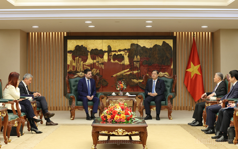 Phó Thủ tướng Thường trực Chính phủ Phạm Gia Túc tiếp Giám đốc điều hành WEF Maroun Kairouz- Ảnh 3.
