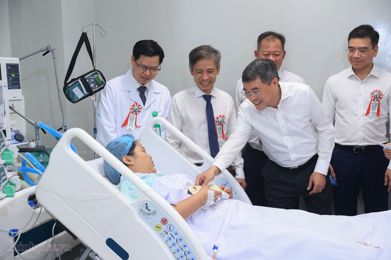 Thủ tướng Lê Minh Hưng: Xây dựng những bệnh viện hiện đại và hình thành hệ sinh thái y tế phát triển đồng bộ- Ảnh 11.