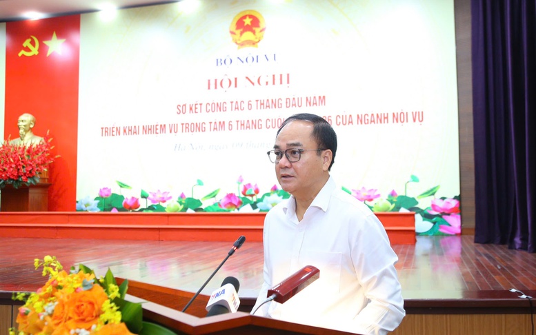 Hơn 2 triệu cán bộ, công chức, viên chức và lực lượng vũ trang được tăng 8% lương cơ sở từ 1/7