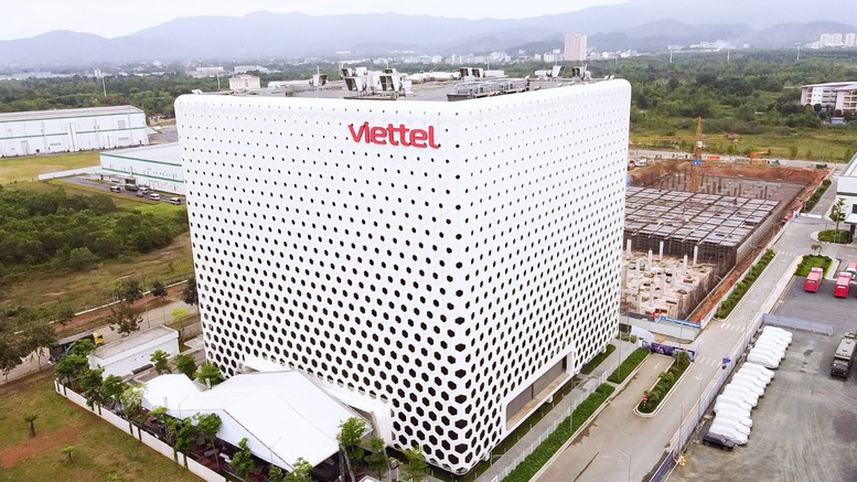 Viettel thúc đẩy tăng trưởng xanh: Điện mặt trời tự sản xuất tăng 24,8% trong năm 2025- Ảnh 1.