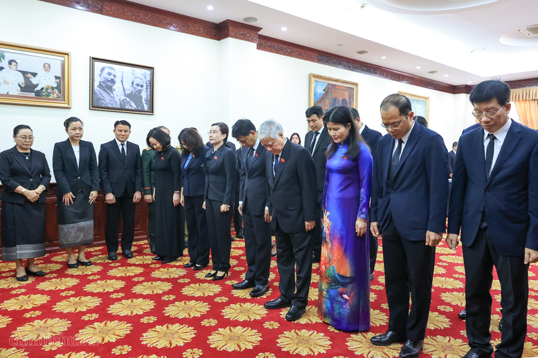 Lãnh đạo Đảng, Nhà nước viếng đồng chí Saysomphone Phomvihane, Ủy viên Bộ Chính trị, Chủ tịch Quốc hội Lào- Ảnh 8.