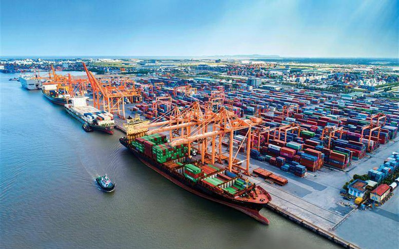 Mở rộng không gian phát triển và hình thành các trung tâm kinh tế biển