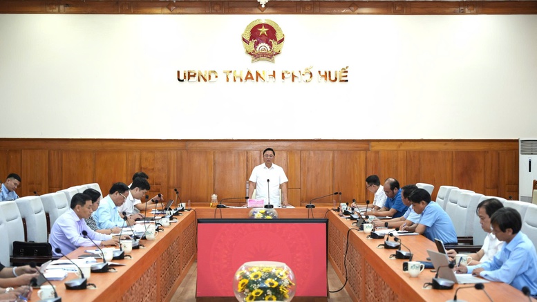 Huế quyết liệt tháo gỡ điểm nghẽn, bảo đảm mục tiêu tăng trưởng từ 10%- Ảnh 1.