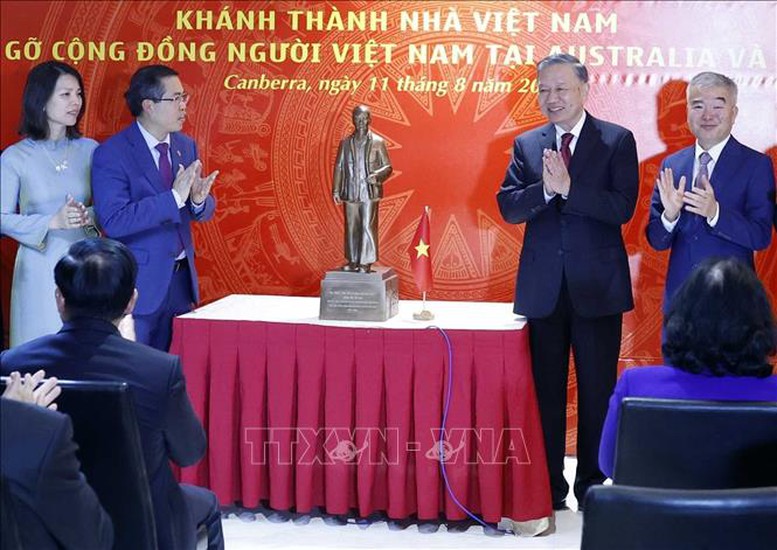Tổng Bí thư, Chủ tịch nước Tô Lâm dự lễ khánh thành Nhà Việt Nam, gặp gỡ cộng đồng người Việt- Ảnh 2.