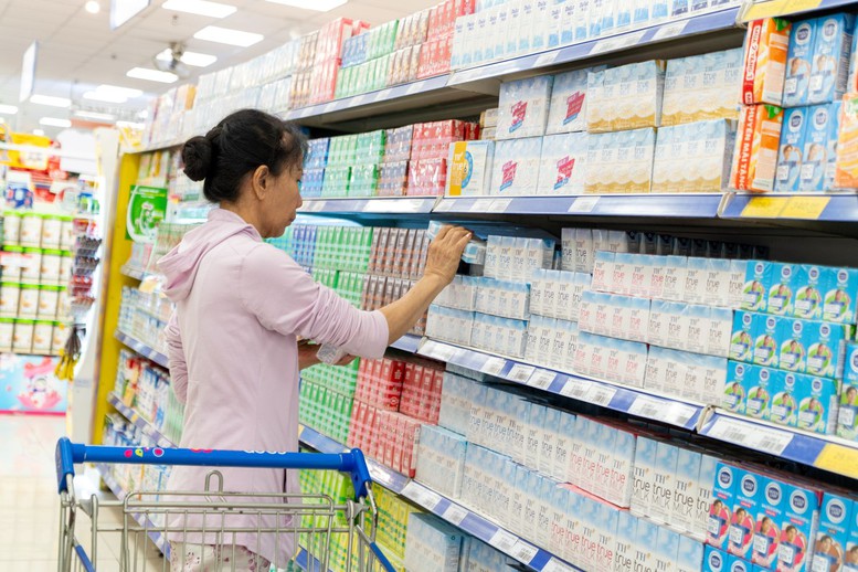 Mùa khai trường: Thị trường bán lẻ "tăng tốc" phục vụ dinh dưỡng học sinh- Ảnh 1.