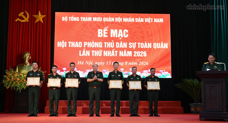 Phòng thủ dân sự là ‘nhiệm vụ chiến đấu trong thời bình’- Ảnh 2.