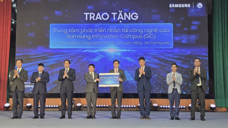 Khánh thành SIC tại tỉnh Thái Nguyên, Samsung mở rộng đào tạo nhân lực bán dẫn tại Việt Nam- Ảnh 3.
