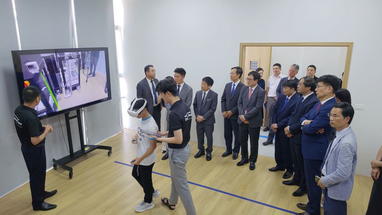 Khánh thành SIC tại tỉnh Thái Nguyên, Samsung mở rộng đào tạo nhân lực bán dẫn tại Việt Nam- Ảnh 2.