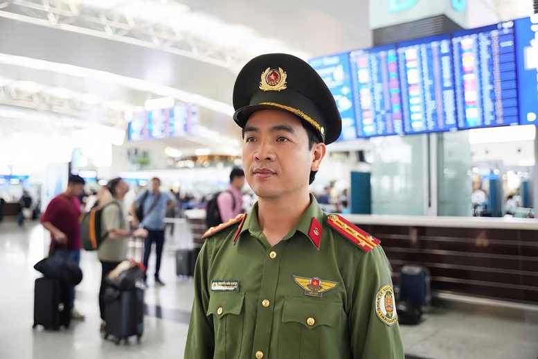 Lập lại trật tự giao thông tại sân bay Nội Bài- Ảnh 1.